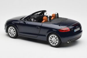 Audi TT 8J Roadster Дълбокосин Minichamps 1:18 5010500525 Метал — снимка 7 от 8