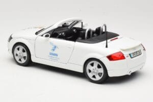 Audi TT 8N Кабриолет Бял Maisto 1:18 56065 Метал — снимка 7 от 8