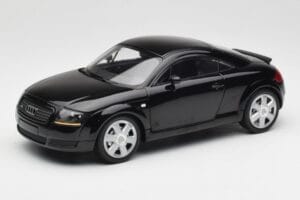 Audi TT 8N Черен Minichamps 1:18 155017021 Метал