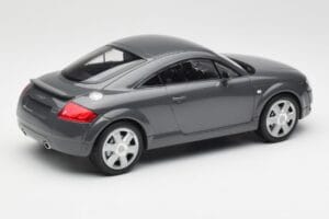 Audi TT 8N Coupe Grey Metallic Minichamps 1:18 155017020 Метал — снимка 2 от 6