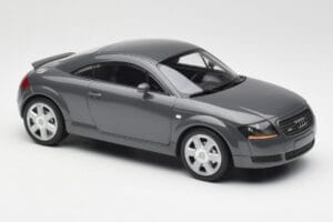 Audi TT 8N Coupe Grey Metallic Minichamps 1:18 155017020 Метал — снимка 4 от 6