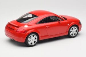 Audi TT 8N Червен Minichamps 1:18 155017022 Метал — снимка 2 от 6