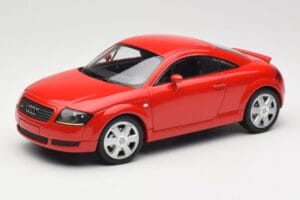Audi TT 8N Червен Minichamps 1:18 155017022 Метал