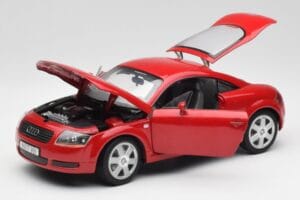 Audi TT 8N Coupe Червен Revell 1:18 89909092 Метал — снимка 2 от 8
