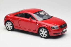 Audi TT 8N Coupe Червен Revell 1:18 89909092 Метал — снимка 6 от 8