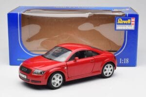 Audi TT 8N Coupe Червен Revell 1:18 89909092 Метал — снимка 8 от 8