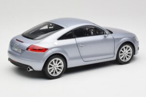 Audi TT 8N RHD Lake Сребърно Металик Minichamps 1:18 150015020 Метал — снимка 3 от 8