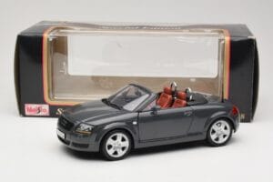 Audi TT 8N Roadster Сив Maisto 1:18 50346 Метал — снимка 8 от 8
