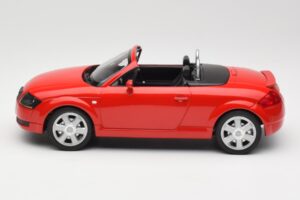 Audi TT 8N Roadster Червен Minichamps 1:18 155017032 Метал — снимка 3 от 6