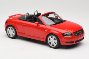 Audi TT 8N Roadster Червен Minichamps 1:18 155017032 Метал — снимка 4 от 6