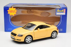 Audi TT 8N Жълт Revell 1:18 08954-M1 Метал — снимка 8 от 8