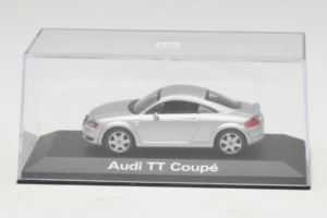 Audi TT 8N Сребрист Minichamps 1:43 5019800423 Метал — снимка 4 от 5