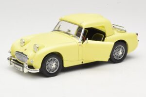 Austin-Healey Sprite Mk1 Жълт Revell 1:18 08835 Метал — снимка 2 от 8