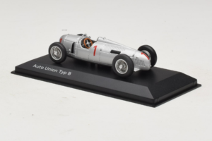 Auto Union Typ B #1 Сребрист Minichamps 1:43 5031300313 Метал — снимка 3 от 5