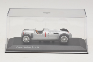 Auto Union Typ B #1 Сребрист Minichamps 1:43 5031300313 Метал — снимка 4 от 5