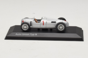 Auto Union Typ B #1 Сребрист Minichamps 1:43 5031300313 Метал