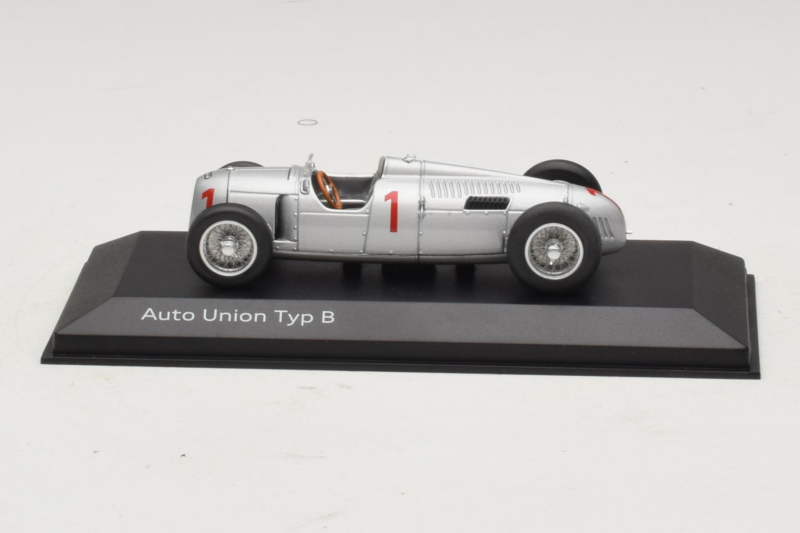 Auto Union Typ B #1 Сребрист Minichamps 1:43 5031300313 Метал