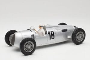 Auto Union Typ C #18 B. Rosemeyer Internationales Eifelrennen Nürburgring Winner 1936 Minichamps 1:18 Auto Union Typ C #18 B. Rosemeyer Internationales Eifelrennen Nürburgring Winner 1936 Minichamps 1:18 155361018 Метал