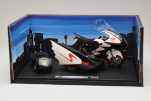 Batcycle & Sidecar Batman TV Series Hot Wheels 1:18 R0006 Метал