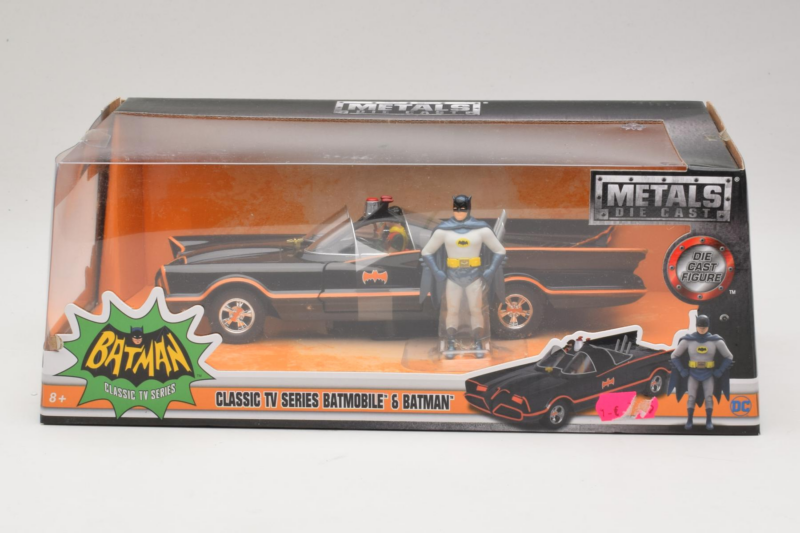 Batmobile С Фигурка на Батман Metals Diecast 1:24 Batmobile С Фигурка на Батман Metals Diecast 1:24 98259 Метал