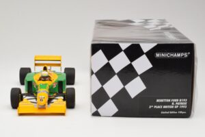 Benetton Ford B193B #5 R. Patrese 3rd Place British GP 1993 Minichamps 1:18 110930906 Метал — снимка 6 от 6