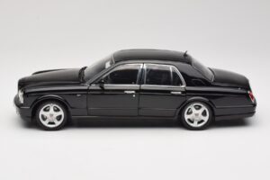 Bentley Arnage R Черен Minichamps 1:18 100139071 Метал — снимка 4 от 8