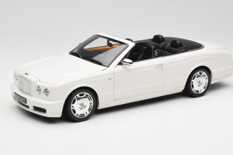 Bentley Azure Glacier White Minichamps 1:18 100139502 Метал