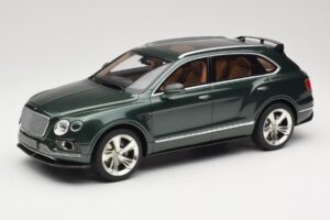 Bentley Bentayga Styling Pack Зелен GT Spirit 1:18 GT133 Смола