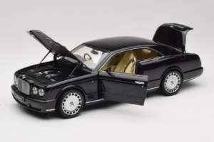 Bentley Brooklands Черен Minichamps 1:18 100139600 Метал — снимка 2 от 8