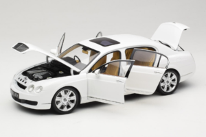 Bentley Continental Flying Spur Бял Minichamps 1:18 100139461 Метал — снимка 2 от 8