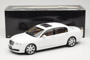 Bentley Continental Flying Spur Бял Minichamps 1:18 100139461 Метал — снимка 8 от 8