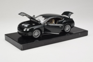 Bentley Continental GT British Racing Green Minichamps 1:18 BL570 Метал — снимка 2 от 8