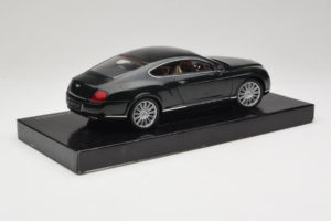 Bentley Continental GT British Racing Green Minichamps 1:18 BL570 Метал — снимка 4 от 8