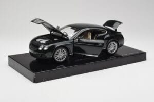Bentley Continental GT Cumbrian Зелен Minichamps 1:18 103139623 Метал — снимка 2 от 8