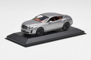 Bentley Continental GT Сив С Черни Джанти Minichamps 1:43 BENTLEY001 Метал — снимка 2 от 4