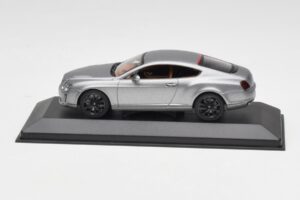Bentley Continental GT Сив С Черни Джанти Minichamps 1:43 BENTLEY001 Метал