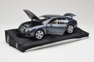 Bentley Continental GT Grey Metallic Minichamps 1:18 100139920 Метал — снимка 2 от 8
