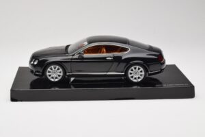 Bentley Continental GT Midnight Emerald Minichamps 1:18 BL389 Метал — снимка 4 от 8