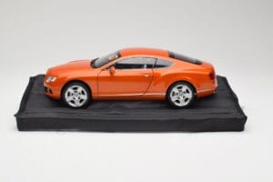 Bentley Continental GT Orange Metallic Minichamps 1:18 100139921 Метал — снимка 4 от 8