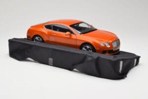 Bentley Continental GT Orange Metallic Minichamps 1:18 100139921 Метал — снимка 6 от 8