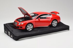Bentley Continental GT St. James Red Minichamps 1:18 100139922 Метал — снимка 2 от 8