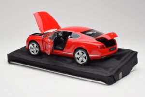 Bentley Continental GT St. James Red Minichamps 1:18 100139922 Метал — снимка 5 от 8
