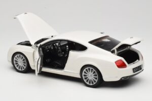 Bentley Continental GT Бял Minichamps 1:18 100139621 Метал — снимка 5 от 8