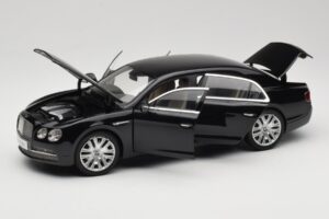 Bentley Flying Spur W12 Diamond Black Kyosho 1:18 08891DBK Метал — снимка 2 от 8