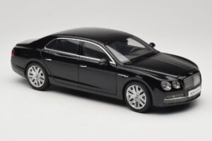 Bentley Flying Spur W12 Diamond Black Kyosho 1:18 08891DBK Метал — снимка 6 от 8
