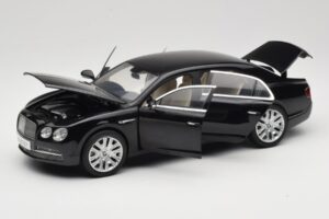 Bentley Flying Spur W12 Onyx Black Kyosho 1:18 08891NX Метал — снимка 2 от 8