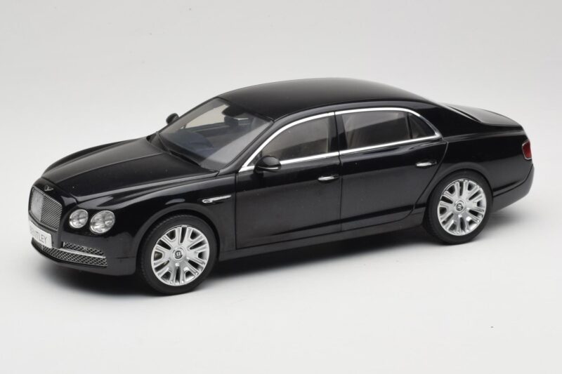 Bentley Flying Spur W12 Onyx Black Kyosho 1:18 08891NX Метал