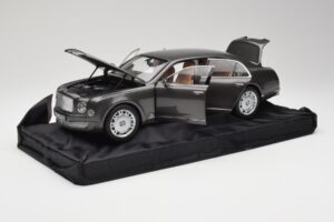 Bentley Mulsanne Brodgar Metallic Minichamps 1:18 BL843 Метал — снимка 2 от 8