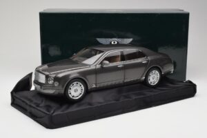 Bentley Mulsanne Brodgar Metallic Minichamps 1:18 BL843 Метал — снимка 8 от 8