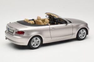 BMW 1 Series E88 Кабриолет Mineral Silver Metallic Kyosho 1:18 80430427020 Метал — снимка 3 от 8